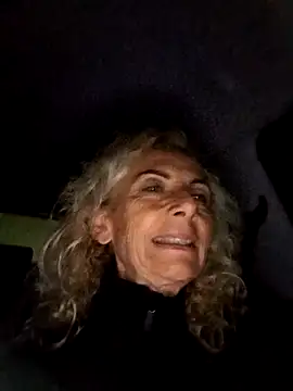 clarabell4 online show from September 29, 6:46 pm