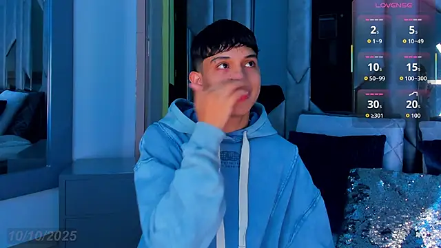 Sebax Young online show from October 10, 4:33 am