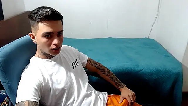 santii ss online show from September 29, 11:31 pm