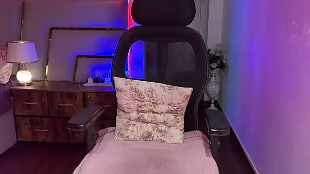 SunhariGirl online show from November 29, 3:42 am