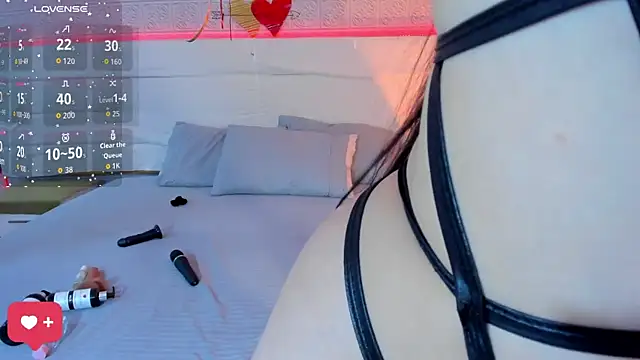 KamileBlake online show from September 28, 4:51 am