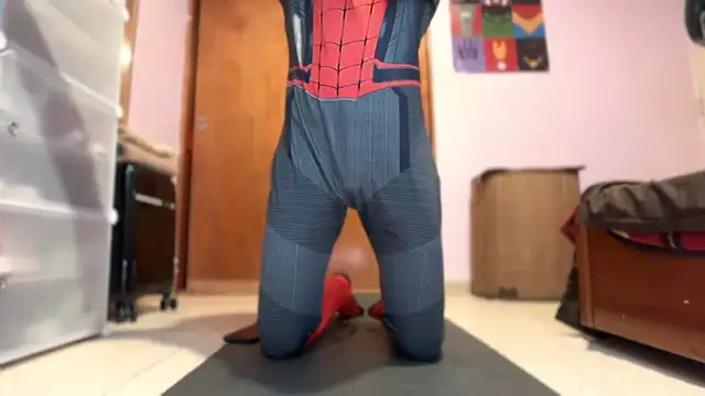 Snapshot of DylanNewell chatting on October 22, 4:35 am DylanNewell online show from October 22, 4:35 am