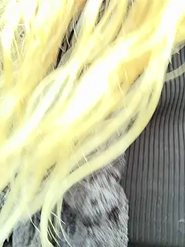 Snapshot of Bikergirl_97 chatting on October 18, 1:23 pm Bikergirl 97 online show from October 18, 1:23 pm