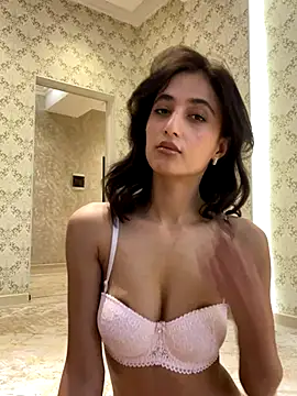 Snapshot of AriaXFlirt chatting on November 30, 9:02 am AriaXFlirt online show from November 30, 9:02 am