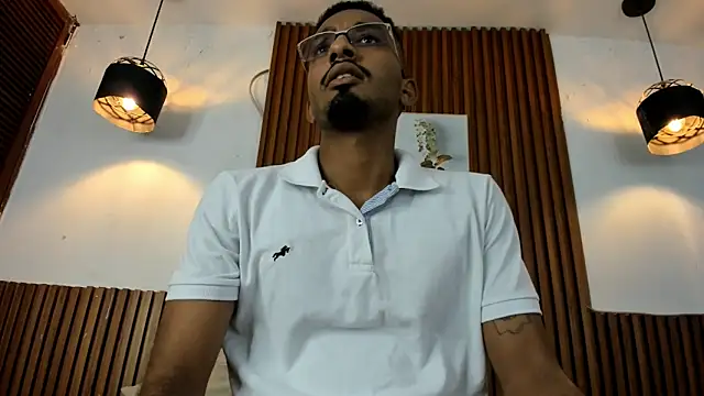 Darwin mayo online show from October 17, 5:15 pm