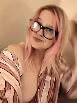 SuzieSub online show from September 13, 10:31 pm