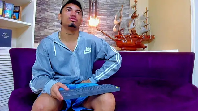 Brownie Lovers online show from November 4, 11:09 am