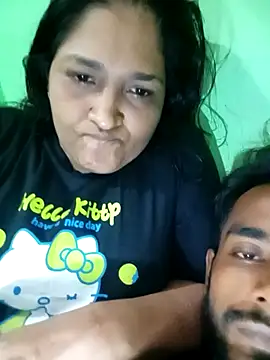 Hotty-couple063 online show from September 25, 5:49 pm