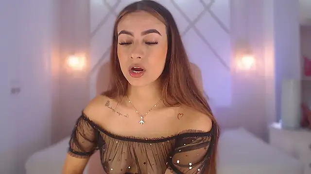 Snapshot of isabellashine chatting on September 10, 1:55 pm isabellashine online show from September 10, 1:55 pm