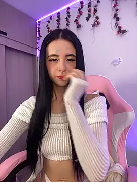 Lia  1 online show from November 18, 7:51 pm