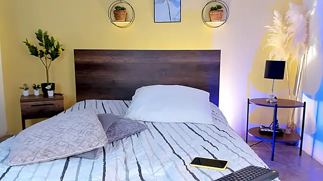 CamilleGrace online show from September 26, 12:53 pm