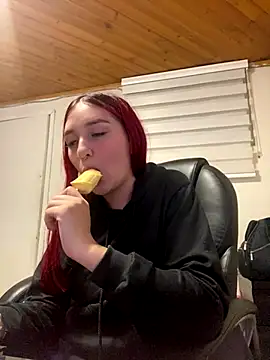 Karen18 boobs online show from October 16, 1:17 am