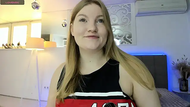 AshleyJoness online show from October 19, 4:57 am