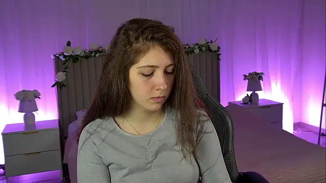 Mary Miiller online show from October 26, 6:19 am