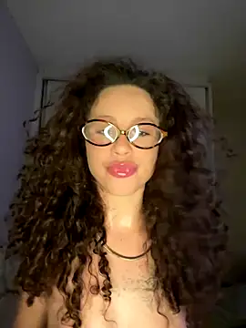 JhenneRouge online show from November 6, 1:17 am