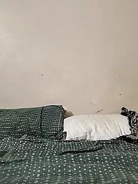 Snapshot of RENUKA_RAJPUT chatting on September 27, 10:31 am RENUKA RAJPUT online show from September 27, 10:31 am