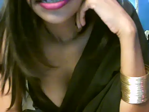 Snapshot of RENUKA_RAJPUT chatting on November 21, 10:25 am RENUKA RAJPUT online show from November 21, 10:25 am