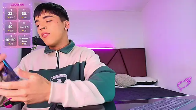 Lucass love online show from September 12, 1:11 pm