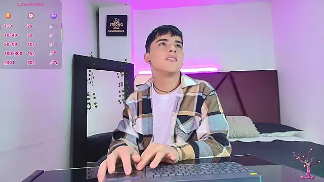 Lucass love online show from October 9, 1:20 pm