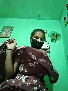 Snapshot of PIHU999 chatting on October 26, 12:55 pm PIHU999 online show from October 26, 12:55 pm