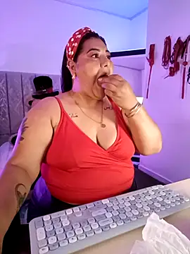 AndreaKinky online show from November 21, 8:13 am