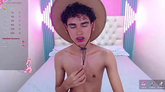 Blake Mils online show from September 23, 8:45 pm