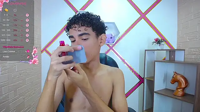 Blake Mils online show from September 27, 4:23 pm