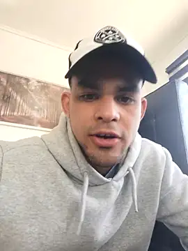 Snapshot of jhoi95 chatting on September 11, 6:52 pm jhoi95 online show from September 11, 6:52 pm