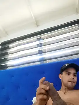 Snapshot of jhoi95 chatting on September 21, 9:27 pm jhoi95 online show from September 21, 9:27 pm