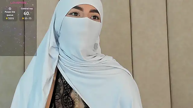  Zahiira  online show from November 11, 11:54 am