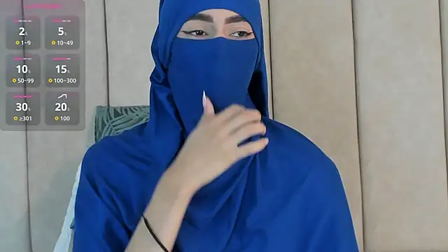  Zahiira  online show from November 20, 12:05 pm