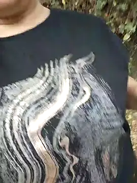 Snapshot of BigAssMom_ chatting on September 28, 2:22 pm BigAssMom online show from September 28, 2:22 pm