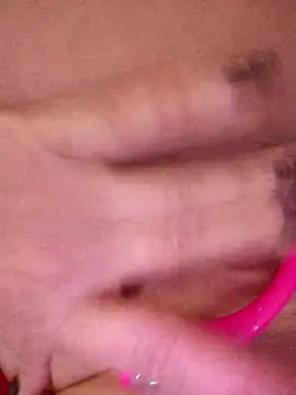 Snapshot of BigAssMom_ chatting on November 19, 3:01 pm BigAssMom online show from November 19, 3:01 pm