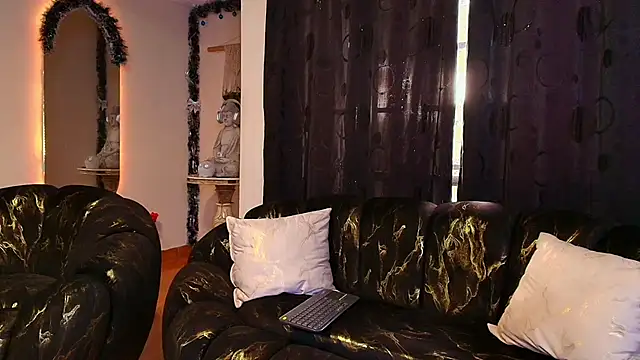 Sophie Janner online show from November 13, 9:14 pm