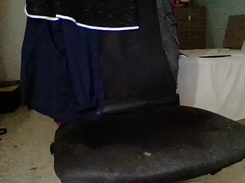 Snapshot of KalendaXL chatting on September 9, 12:43 am KalendaXL online show from September 9, 12:43 am