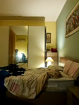 Snapshot of KalendaXL chatting on October 28, 7:05 pm KalendaXL online show from October 28, 7:05 pm