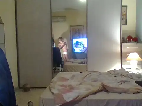 Snapshot of KalendaXL chatting on November 27, 9:28 pm KalendaXL online show from November 27, 9:28 pm