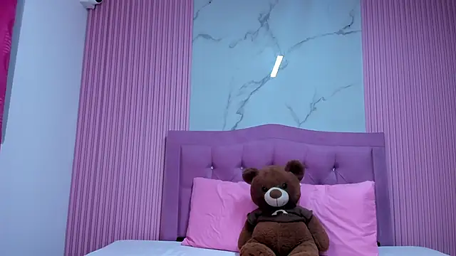 Emy topless online show from September 13, 11:04 pm