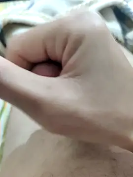 Snapshot of emrekzlk52 chatting on October 19, 1:23 pm emrekzlk52 online show from October 19, 1:23 pm