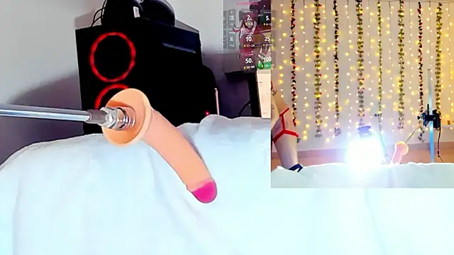 Kitty  Rose   online show from November 8, 10:15 am