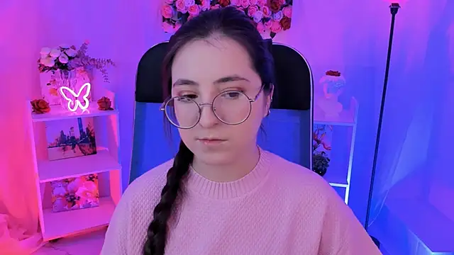 VirtuallVoyant online show from October 16, 7:09 am