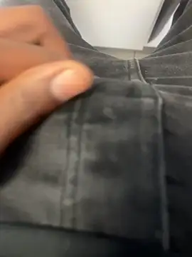 Snapshot of kamo012000 chatting on November 11, 8:58 am kamo012000 online show from November 11, 8:58 am