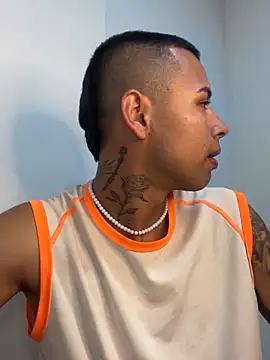  Logan Colton  online show from September 11, 5:13 pm