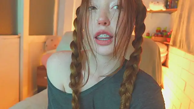 niilaa online show from November 13, 9:52 am