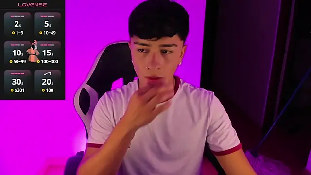 Snapshot of Matheewx_m chatting on September 11, 3:50 am Matheewx m online show from September 11, 3:50 am