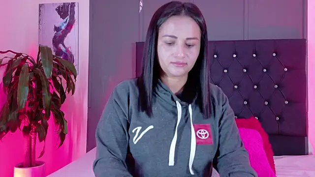 Zafiro  Brown online show from September 29, 7:57 am