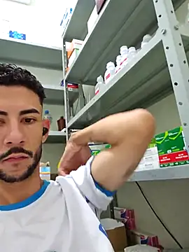 Snapshot of Saraiva2002 chatting on September 11, 11:32 am Saraiva2002 online show from September 11, 11:32 am