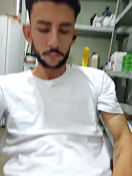 Snapshot of Saraiva2002 chatting on November 11, 1:00 pm Saraiva2002 online show from November 11, 1:00 pm