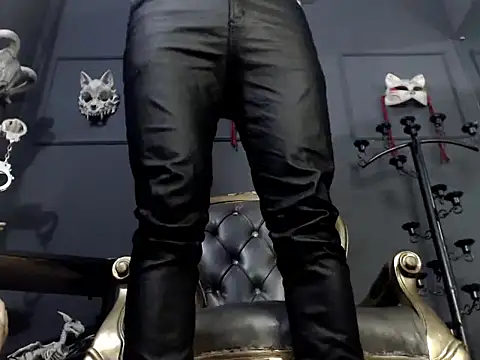 Snapshot of zain_kreigger chatting on November 15, 1:14 am zain kreigger online show from November 15, 1:14 am