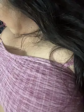 Snapshot of karysweetbeaury chatting on October 10, 1:48 am karysweetbeaury online show from October 10, 1:48 am